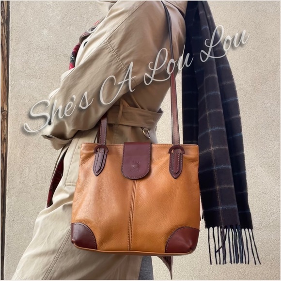 FLORENCE 🇮🇹 made in Italy, soft glove leather shoulder bag w/cashmere scarf - Picture 1 of 16